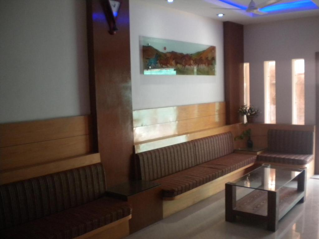 Hotel Sagar Castle Ratlām Екстериор снимка
